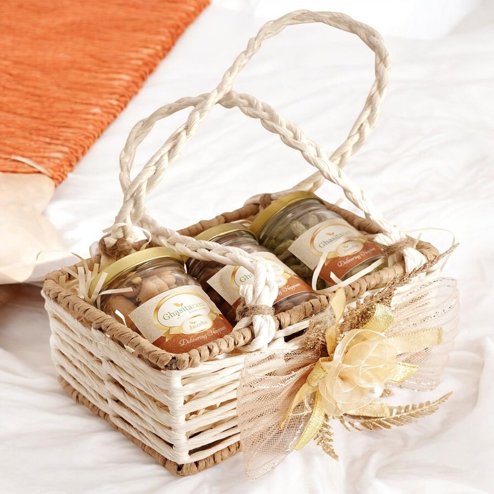 Ghasitaram Gifts Jaiccha Jute small basket with flower 3 jars |Gift for Diwali,Holi,Rakhi,Valentine,Christmas,Birthday,Anniversary,Her,Him|