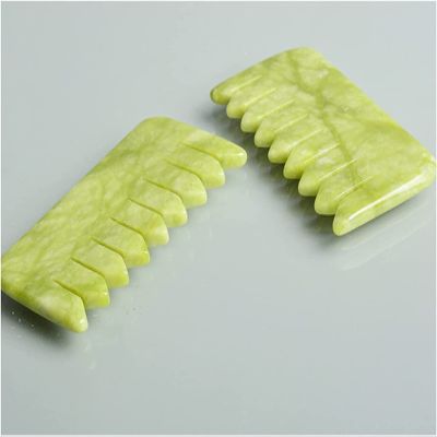 AMHIL Gua sha Scraper Board Natural Jade Stone Comb Gouache Scraper Guasha Jade Massager for Head Scalp Stone Gua Sha Scraper Facial Massage Tool Hair Care Massage Tool Set (Color : Green 2pcs)