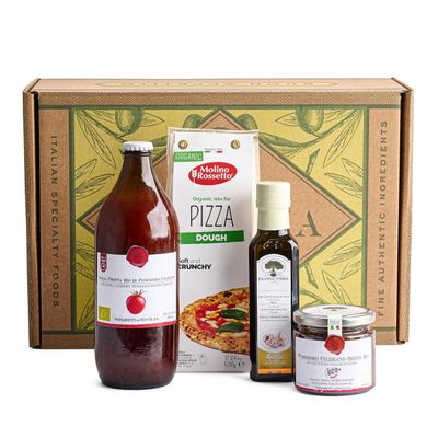 Mercato di Bellina Organic Pizza Kit Gift Basket - Authentic Homemade Pizza Making Kit for Home Chefs, Italian Gift Basket Includes Organic Crust Mix, Sauce, Garlic EVOO & Sun-Dried Tomatoes