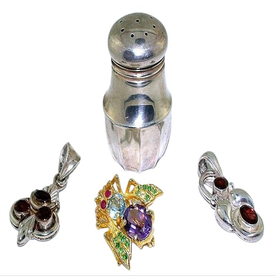 23.55 Grams Shaker Pendants Brooch Assorted Usable Scrap ASC17/10223