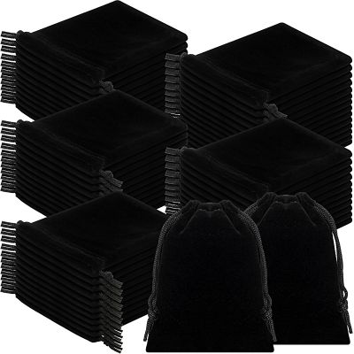 Sweetude 100 Pieces Valentine's Day Velvet Drawstring Bags Jewelry Pouches Bulk 2.76 x 3.54 Inches Wedding Mini Gift Bags for Party Favors(Black)