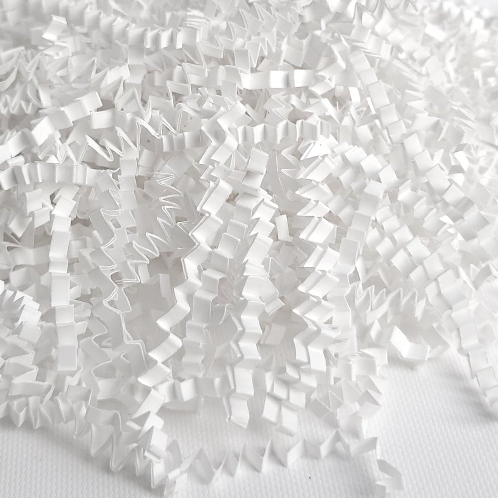 BOXHOME Shred Paper Filler (1/2LB) Crinkle Cut Paper for Wrapping & Filling Gift Basket Gift Boxes, White-Decoration Raffia Contains Bow
