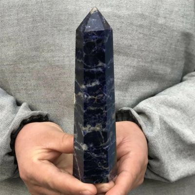 AtkitS Beautiful Natural Crystal Point Sodalite Stone Healing Obelisk Blue Quartz Wand Ornament for Home Decoration Reiki Energy Stone (Size : 900-1000g)