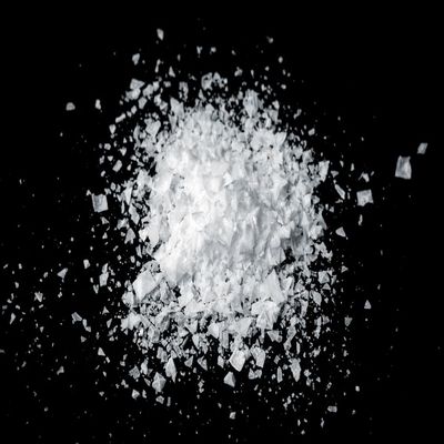 Magnesium Chloride Hexahydrate Flakes (20 Pounds) - Not for Human Consumption