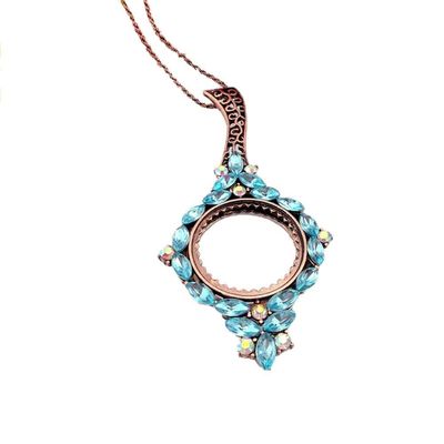 SaVgu Magnifying Glass Necklace for Women Handheld Magnifier 5X Magnifying Glass Necklace Accessories Magnifying Mirror Vintage Carved Magnifying Lens for Home Learning Reading and Fault Finding