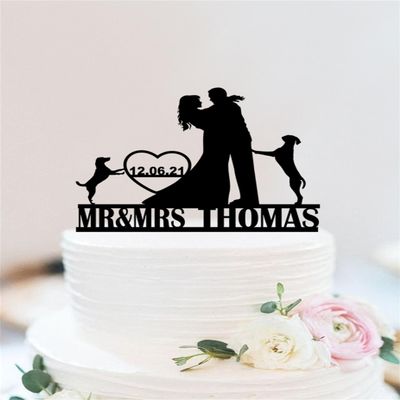 Wedding Cake Topper With Pet,Rustic Bride And Groom Cake Topper With Dog,Personalized Mr And Mrs Cake Topper Wedding Decoration for Bridal Shower Engagement Wedding Anniversary Party Decor.