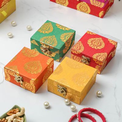 Brocade Fabric Favor Boxes Decorative Cash Box, Shagun Box, Gift Box, Jewellery Box, Money Box Envelop Wedding Gift Favor Boxes for Wedding, Birthday & Holiday Gifts Box Pooja - 4x4 Inch (100)