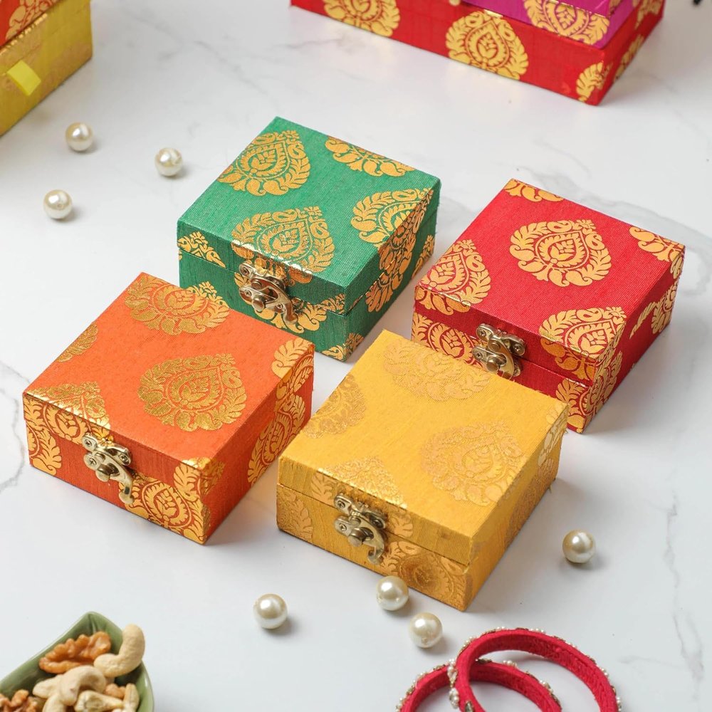 Brocade Fabric Favor Boxes Decorative Cash Box, Shagun Box, Gift Box, Jewellery Box, Money Box Envelop Wedding Gift Favor Boxes for Wedding, Birthday & Holiday Gifts Box Pooja - 4x4 Inch (100)