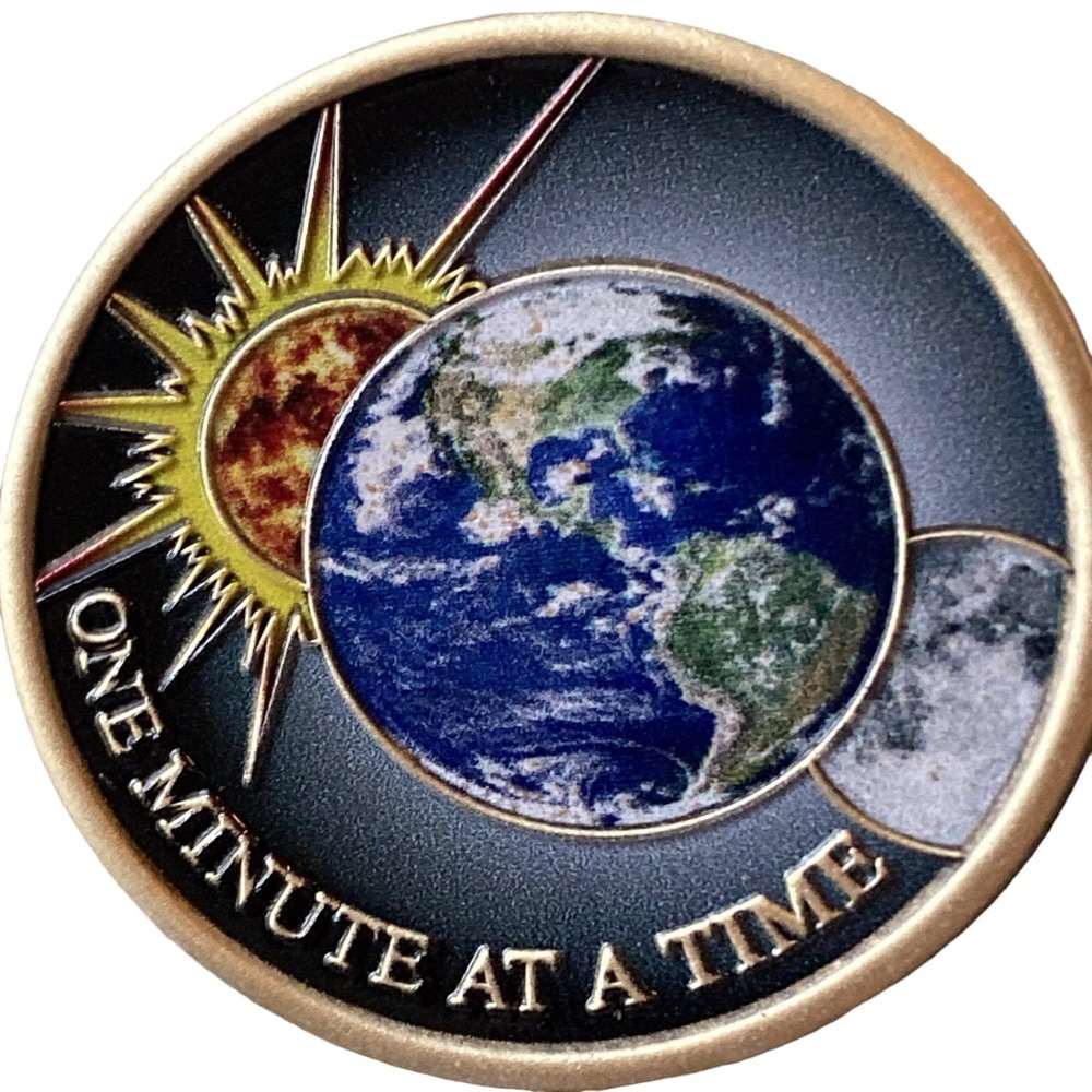 Universe One Minute at A Time Sun Earth Moon Medallion Serenity Prayer Coin Color