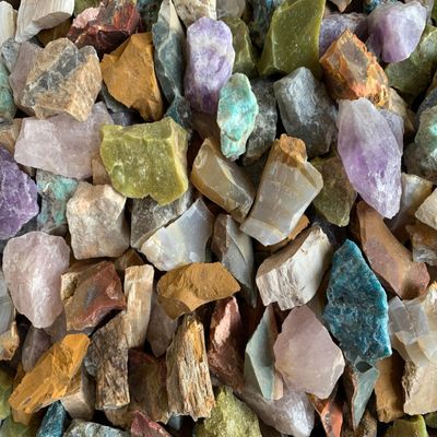 1/2 LB Raw Assorted Crystals, Natural Assorted Stone, Natural Rough Assorted Crystals, Assorted Rough, Assorted Healing Crystals (Assorted)