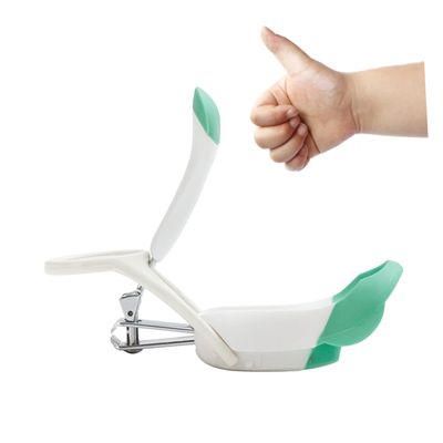 ifundom Safe Nail Clippers for Born Girls Nail Care Boy Girl Clipper Magnifier Random Color