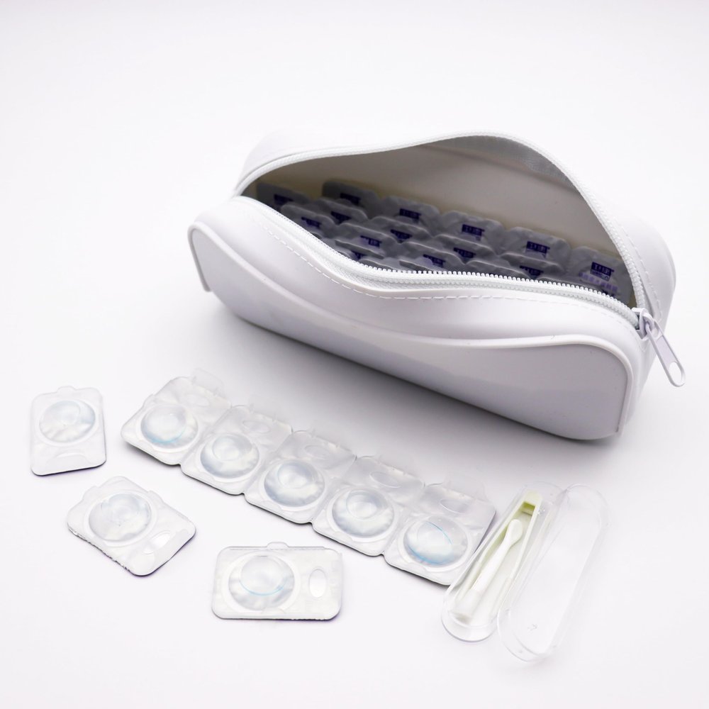 VORDRASSIL P-40 daily contact lens organizer, daily contact lens travel case, Disposable Contact Lens Dispenser, Premium Quality, Water-Resistant Silicone Case for All Brands Daily Lens.