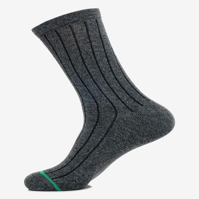 Insect Shield Traveler Socks With Permethrin Bug Repellant - Protective Clothing for Men & Women, Charcoal, Medium (Pack of 2)