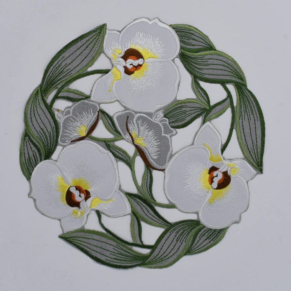 212 Main 16 in. Elegant Orchid Doily