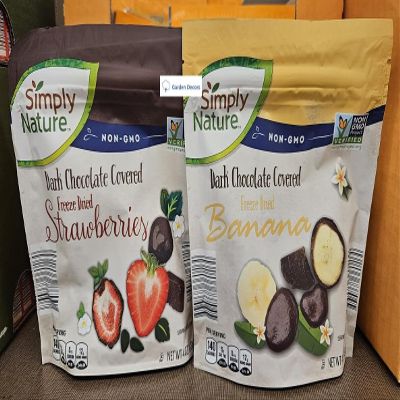 NineLife Basics Simply Nature NON-GMO Dark Chocolate Covered Freeze Dried Strawberries and Banana 4oz 113g (Two Bags), Full Size