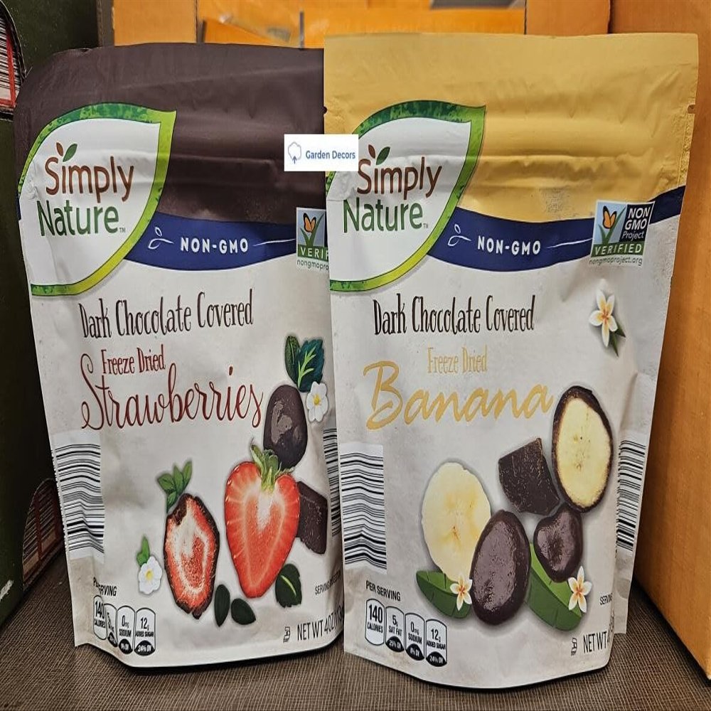 NineLife Basics Simply Nature NON-GMO Dark Chocolate Covered Freeze Dried Strawberries and Banana 4oz 113g (Two Bags), Full Size
