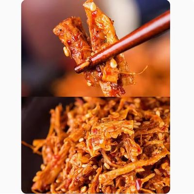20 packs of small packaged snacks and snacks with beef tendons