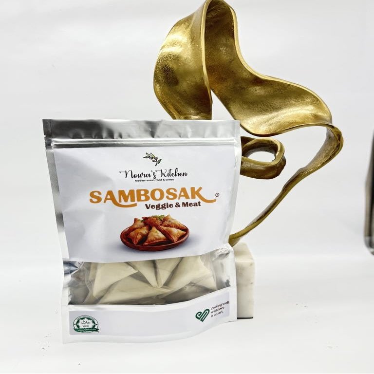 NineLife Basics Noura's kitchen Frozen Sambosak meat & veggies, Large