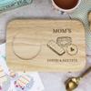 eBuyGB Personalised Engraved Mom's Coffee and Biscuit Serving Board, Gift for Mum, Mummy, Mother view 1