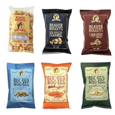 Buc-ee's Beaver Nuggets Snack Box | Beaver Nuggets Bucees | Beaver Nuggets Sampler | Bucees Snack Box, Snack Bundle | Beaver Nuggets and Nug-ees | Sea Salted Caramel, Cinnamon Sweet, White Cheddar, Bold 'N Sorta Spicy, White Cheddar Habanero | Sweet 
