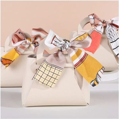 AWMSHUN Gift Bag,Bridesmaid Gift Bags,5Pcs Gift Wrap Boxes, Leather Handbag Shape Wedding Party Favors Candy Chocolate Box with Ribbons for Party Decoration (Red) (Color : Red) (Size : Champagne)