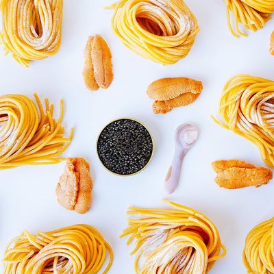 Dorasti Caviar & Uni Pasta Kit 7-10 (8.8 oz. Caviar, 10.5 oz Uni, 4 lbs of Pasta)