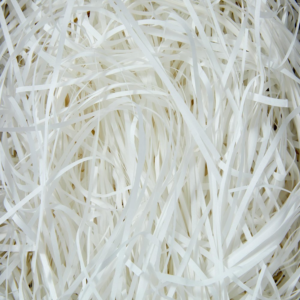 Sansam Cut Paper Shred Filler, 1.1 LB White Conffetti Hamper Filling Paper for Basket and Gift Box Filling, Gift Wrapping,Packaging, Shipping, Moving, Cushioning