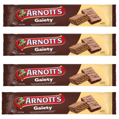 Gaiety Real Chocolate Crisp Wafer (Pack Of 4 x 160g Ea) Layers of crisp wafer and chocolate hazelnut flavoured cream covered ... delicious !!!