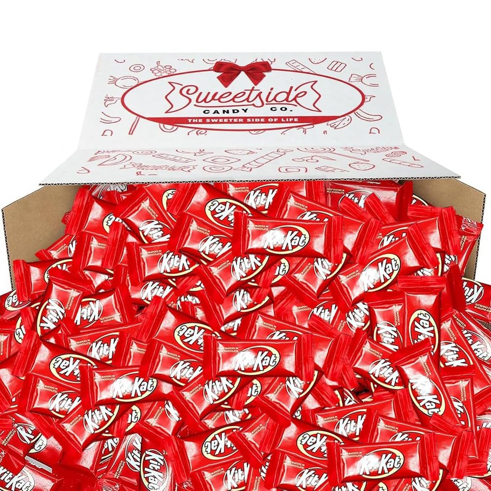 Chocolate Bars KitKat  5lb Candy Pack  Delicious and Crunchy Chocolate Candy Bulk for Adults and Kids  Party Pack  Holiday, Full Size