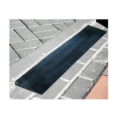 0.8-4.5 cm Rise Rubber Wheelchair Ramp,Cuttable Threshold Ramp,Outdoor Step,Non-Skid Door Onings Mat for Driveway,Sidewalk,Sweeping Robot,90X25X4.5Cm(35.4X9.8X1.8Inch)