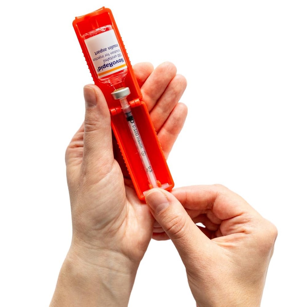 0.5ml U-100 disposable syringe T1me Vial Syringe Insulin Filling Support (BD Micro-Fine and other insulin syringe), Insulin transfer device for diabetes, Bottle Protector Case, Vial Holder (Red)