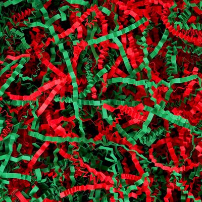 Bobobag 1LB Christmas Crinkle Cut Paper Shred Filler Recyclable Gift Wrap confetti Raffia Grass Shred Paper for Christmas Gift Wrapping Basket Filling Box Filling Party Decor (Red/Green)
