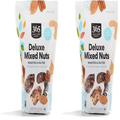 365 by Whole Foods Market, Roasted Salted Deluxe Mixed Nuts, 16 Ounce (Pack of 2)
