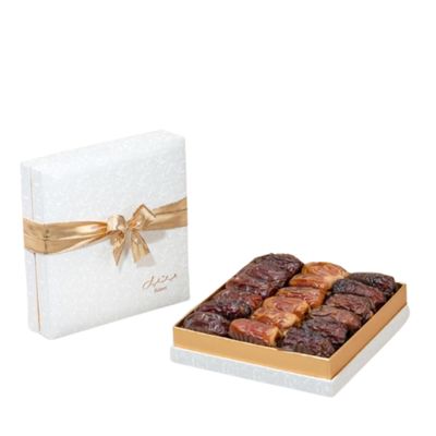 Alaska White Gift Set - Filled Dates - Small