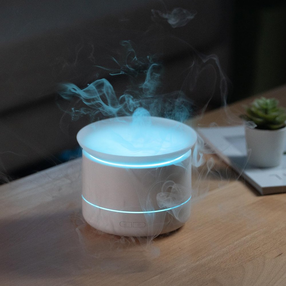 200ml Essential Oil Diffuser, Quiet Aromatherapy Mist Diffusers for Essential Oils, Cool Mist Air Humidifier Ultrasonic Oil Diffuser, 7 Colors Light for Bedroom, Home Office SPA Yoga (White)