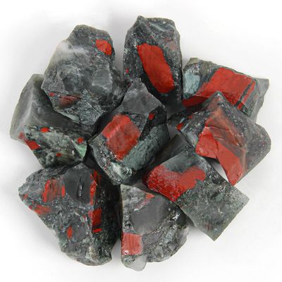 1.1lb Bulk Raw Bloodstone Rough Crystal-Natural Blood Stone Raw Stones Crystal for Tumbling, Cabbing, Fountain Rocks, Decoration,Polishing, Wire Wrapping, Wicca & Reiki Crystal Healing