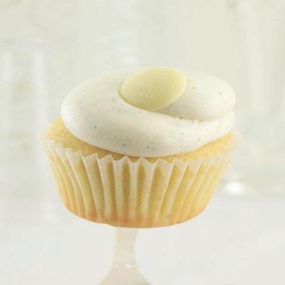 Sweet Street Cupcakes (32 Cupcakes, Iced Vanilla Bean)