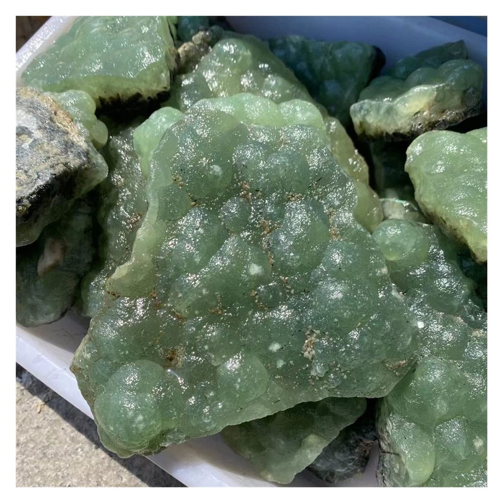 UDWTMTPRT Natural Crystal Rough Real Natural Raw Green Prehnite Quartz Crystal Mineral Specimens Rough Grape Stone Agate Ore Folk Collectibles(250-290g)