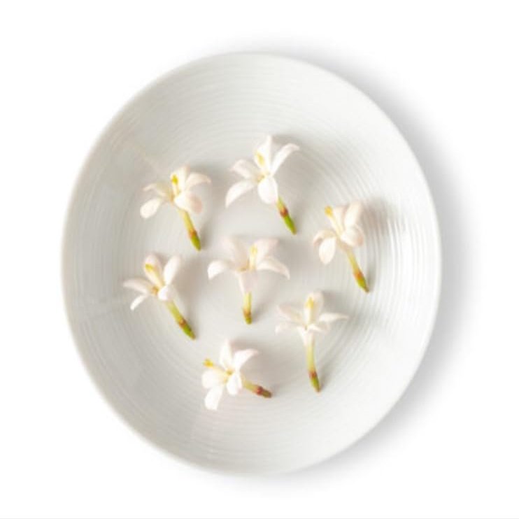 Fresh Origins Edible Jasmine Flowers - 4 Count of 100 Count, Hand-Picked, Aromatic, Perfect for Cocktails and Desserts