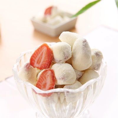 Milky Strawberry Balls, 100g/3.53oz Essential Snacks Delicious Snacks Pastry Milk Snacks Shipping from California, U.S.