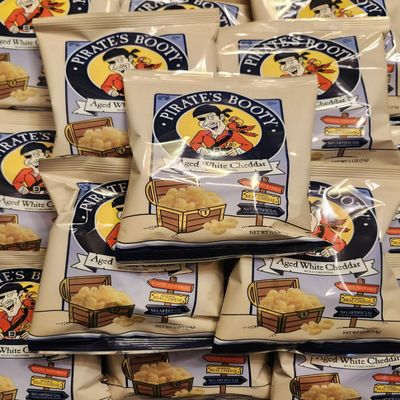 Pirates Snack, Aged White Cheddar Cheese Puffs, Gluten Free, Kids Snacks, 0.5 Oz (Pack of 40)