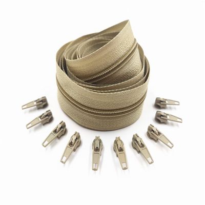 1/2/3/5/10 Meters 3# Long Nylon Zippers Rolls with 2/4/6/10/20 Pieces Zipper Slider for Tailor Sewing Accessories(Khaki,3 Meter 6 Slider)