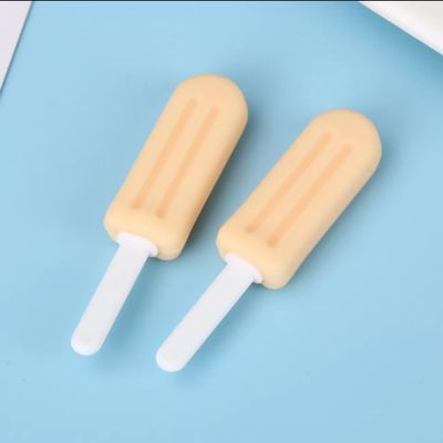 2pcs Banana Flavor Chew Sticks for Orthodontics ice Cream ice Cream Fruit Flavor Food Grade Silicone spot Wholesale