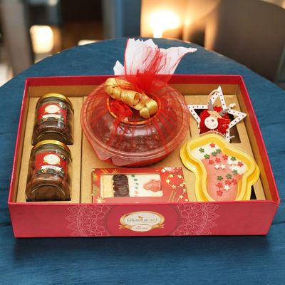Ghasitaram Gifts Jaiccha Christmas Gifts Pink Hamper Tray with 500 gms Plum Cake