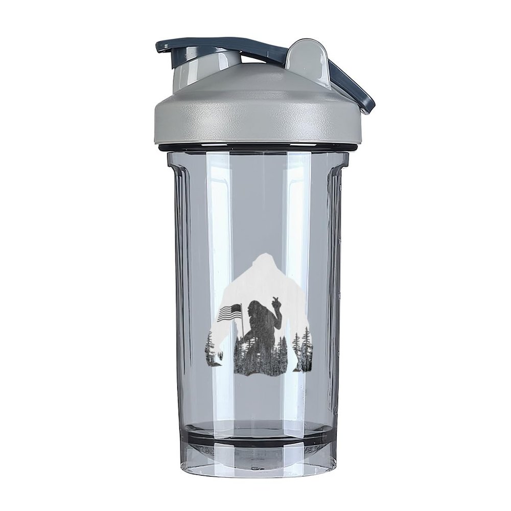 America Sasquatch Bigfoot Trees Forest 1 18 Ounce Shaker Bottle Drink Mixer Leak-proof Pre Workout Protein Shakes Meal Replacement Shakes Bottles 500ML/18 Oz Gray