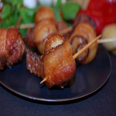 Les Chateau Bacon Wrapped Scallops, Frozen Appetizers, 100 Count, Gourmet Quality