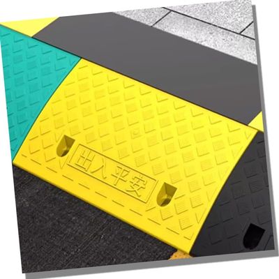 Heavy Duty Rubber Threshold Ramp for Wheelchairs Scooters Cars Trailers Trucks and Bikes Non Slip Driveway Curb Ramp 20x20x7.5in Black (Y 50x27x9cm/20x10.6x3.5in)