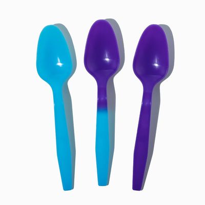 1000-Count Color Changing Ice Cream Plastic Spoons | Changes Blue to Purple When Cold | Temperature Sensitive Disposable Dessert Spoons for Parties, Frozen Yogurt & Catering | Frozen Dessert Supplies