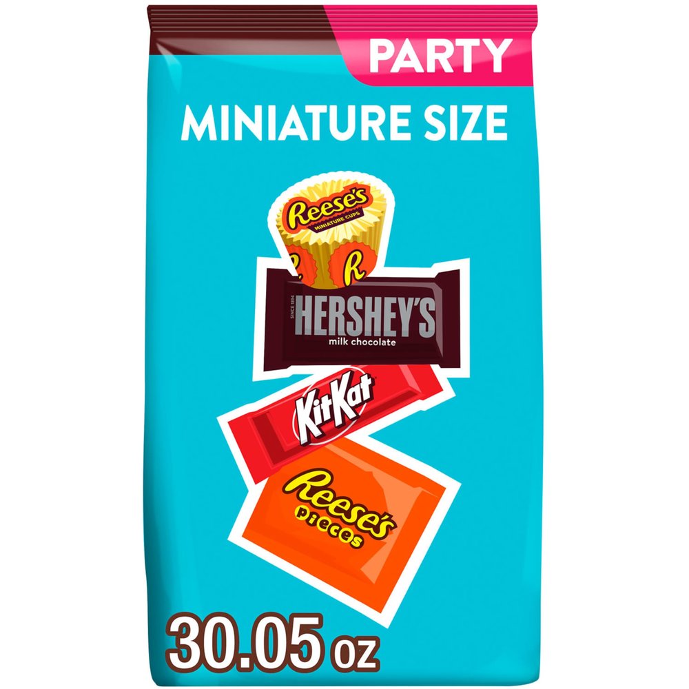 HERSHEY'S, KIT KAT and REESE'S Assorted Flavored Candy Party Pack, 30.05 oz