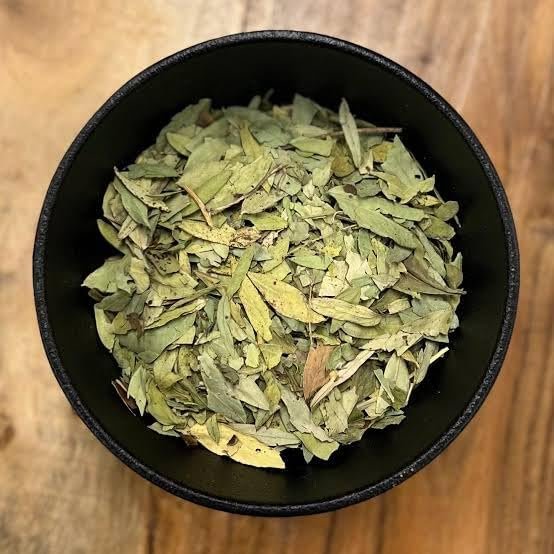 DURJA Dried Natural Senna Leaves | Nilavarai Leaves | Sonamukhi Patta/Alexandrina/Cassia Angustifolia/Sanay Patti (400)